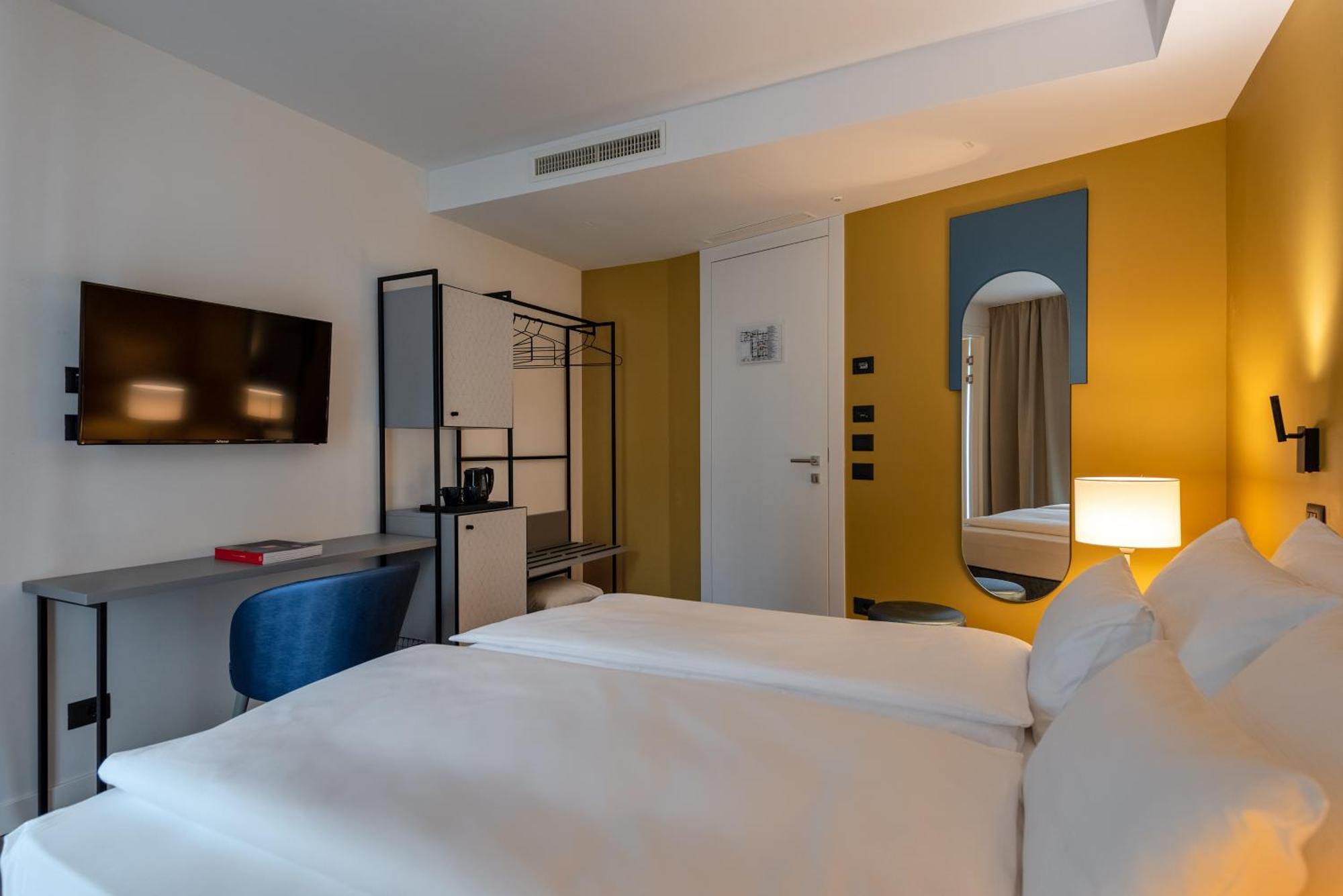 HT Hotel Trieste Gradisca dʼIsonzo Buitenkant foto